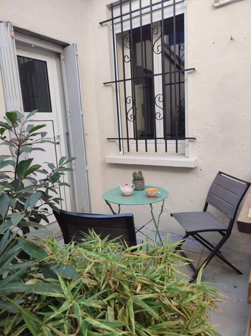 Appartement Cosy Au Pied Des Halles,Le Rossini Narbonne Exterior foto